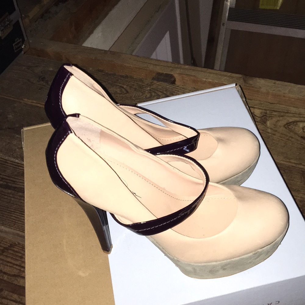 Jessica Simpson heels